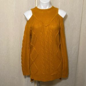 Kate & Mallory cold shoulder sweater beautiful detail to sweater